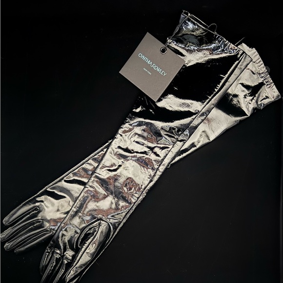 Cynthia Rowley Black Patent Leather Gloves - Picture 4 of 5